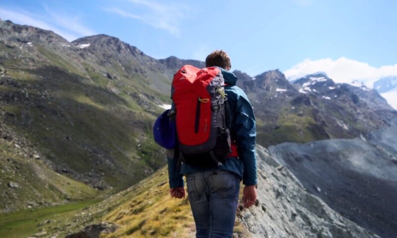 HIKING IN GLACIER PARK, STATE PARK AND WILDERNESS AREAS